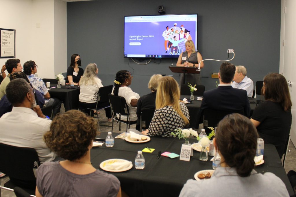 Kate Scott speaks to attendees at the ERC's 2025 Annual Meeting.